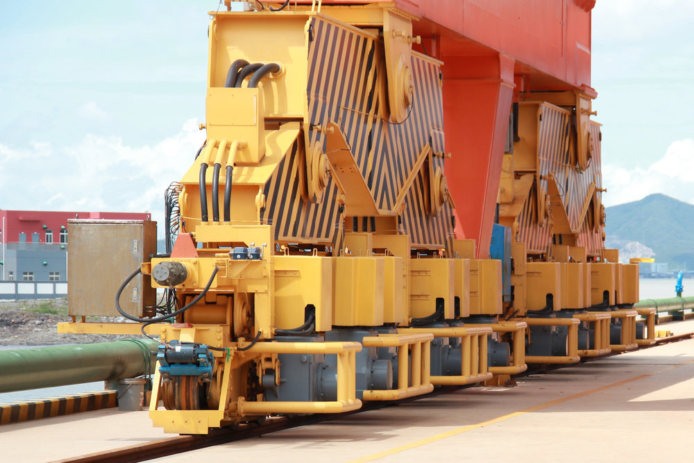 Subir más mineral por el Yangtze: motorreductores fiables para la maquinaria de manipulación a granel en el puerto de transbordo